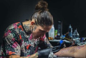 Read more about the article 11 Best Tattoo Starter Kits for Beginners