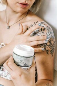 Use Lotion to avoid tattoo peeling